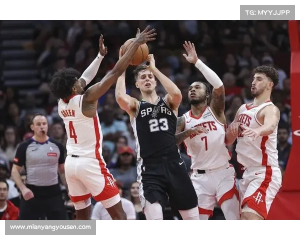 NBA:马刺不敌国王 助火箭锁定常规赛西南赛区冠军 NBA:马刺不敌国王 助火箭锁定常规赛西南赛区冠军
